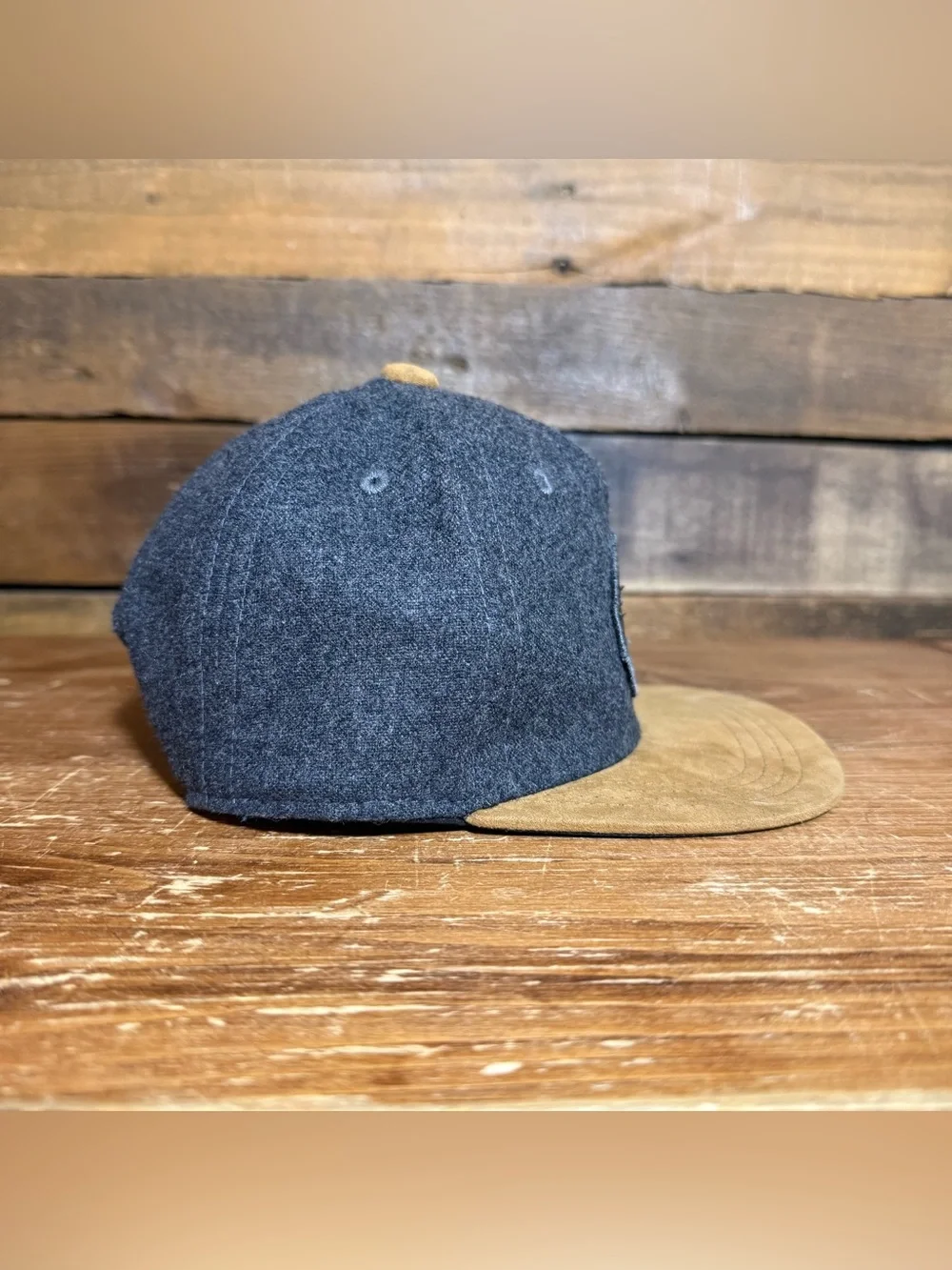 Knuckleheads Little Threads Size XS Small Snapback Hat Ball Cap Gray Brown Suede